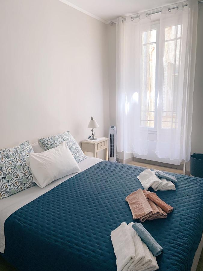 Au Coeur Du Vieil Antibes Apartment Luaran gambar