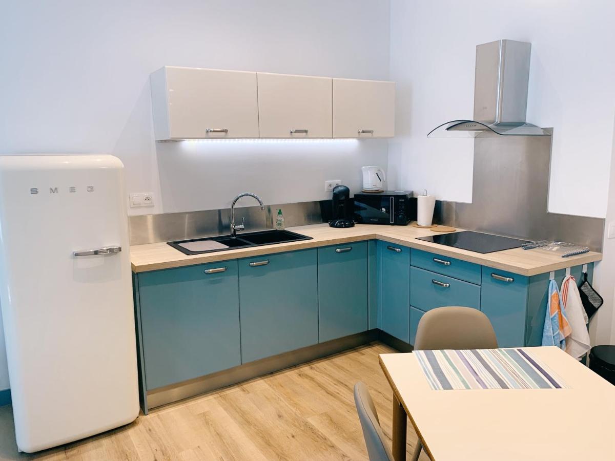 Au Coeur Du Vieil Antibes Apartment Luaran gambar